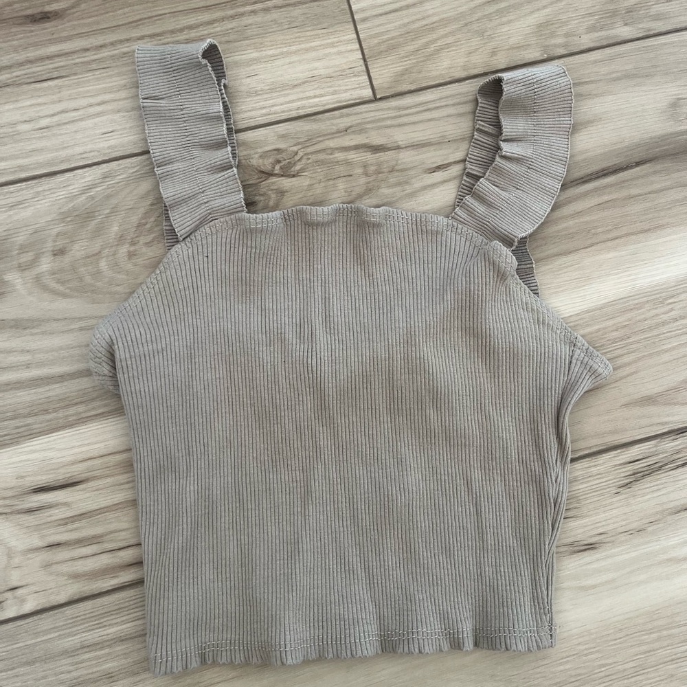 Ribbed beige ruffle sleeved top